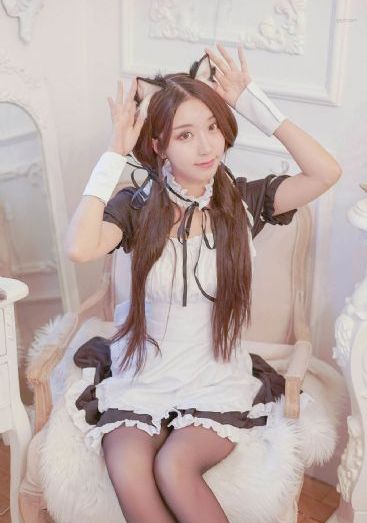 不纽扣女孩_BD英语在线手机播放