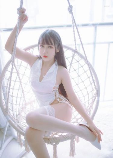迷人的保姆免费观看_高清超清免费观看
