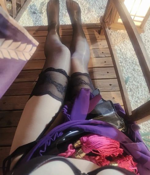 变成黑皮辣妹后和死党做了_DVD电影全集观看
