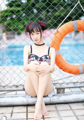 学生面前的女教师_BD手机免费观看完整