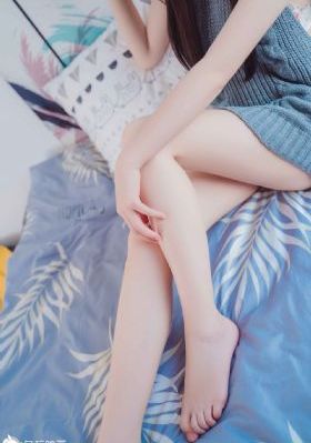年轻女老师在线观看_免费观看高清版