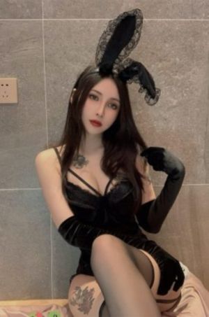红天鹅_迅雷下载电影