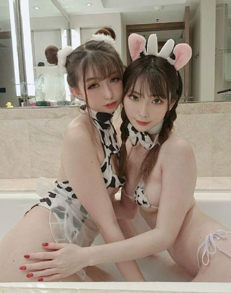 年轻老师2在线观看_720完整视频观看