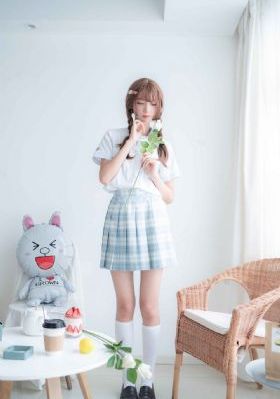 voyeurswc洗澡pissingfetish_720迅雷电影在线